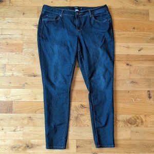 Torrid - Curvy Skinny Dark Wash Jeans 16R
